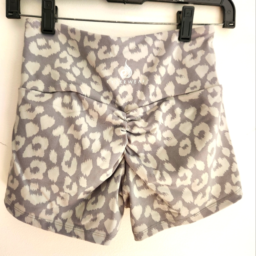 Ryderwear - Grey Cheetah Scrunch Bum Shorts - Medium